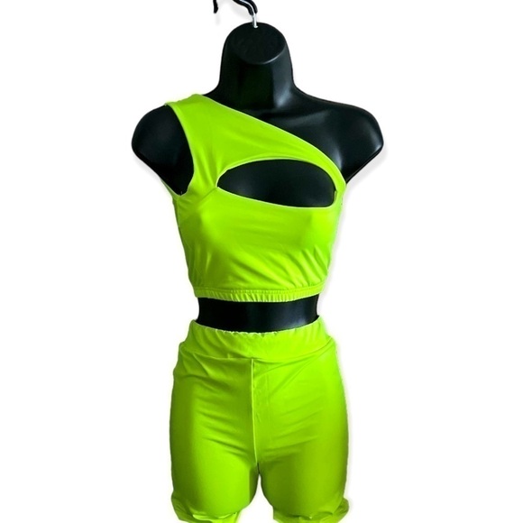 Love Tops - Like Green 2 Piece Short Set Size Small